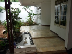 Low Rent with Good Location in Pondok Indah