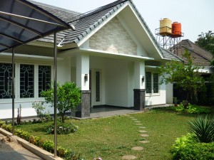 Nice & Modern Classic House in Menteng